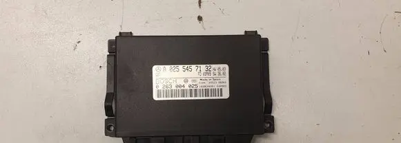 Mercedes-Benz E W211 Parking PDC control unit/module A0255457132 1039E00351 0263004025