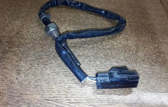 Volvo XC90 Exhaust gas temperature sensor 30751456A