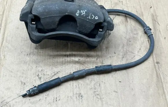 Skoda Octavia Mk3 (5E) Front brake caliper