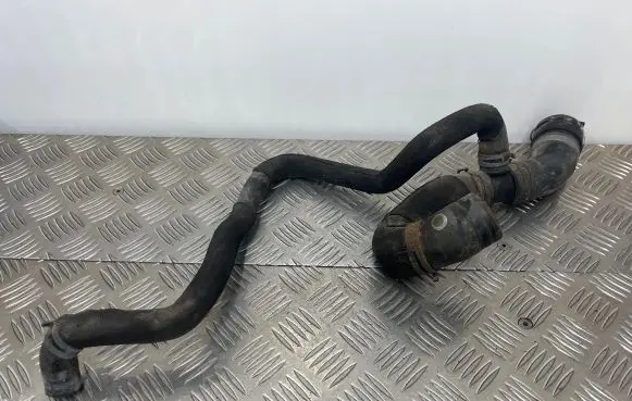 Audi A8 S8 D4 4H Engine coolant pipe/hose 4H0121055AA 4H0121088AA