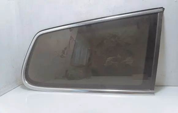 Volkswagen PASSAT B6 Rear side window AS2