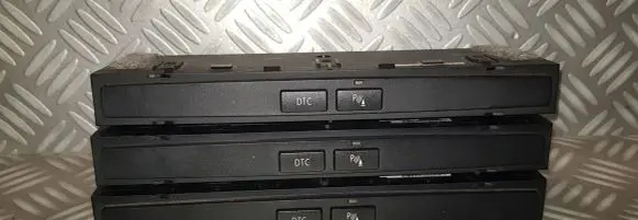 BMW 5 E60 E61 Parking (PDC) sensor switch 6952477