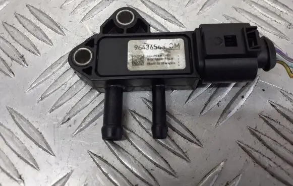 Chevrolet Epica Air pressure sensor 96436548