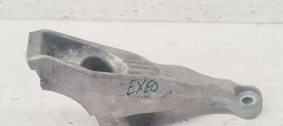 Seat Exeo (3R) Engine mounting bracket 8E0199307S 898114