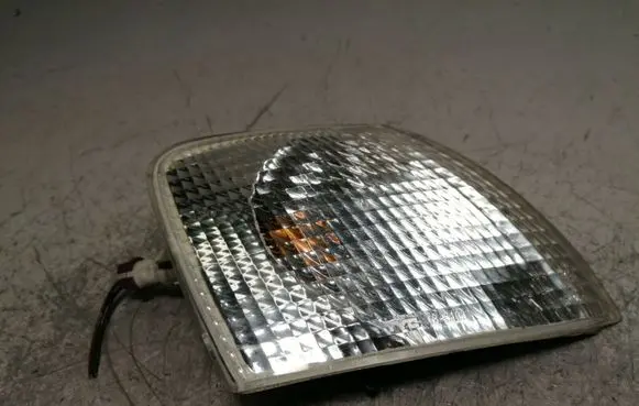 Volkswagen PASSAT B5 Front indicator light 18-5103B