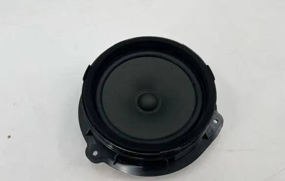 Audi A3 S3 8V Front door speaker