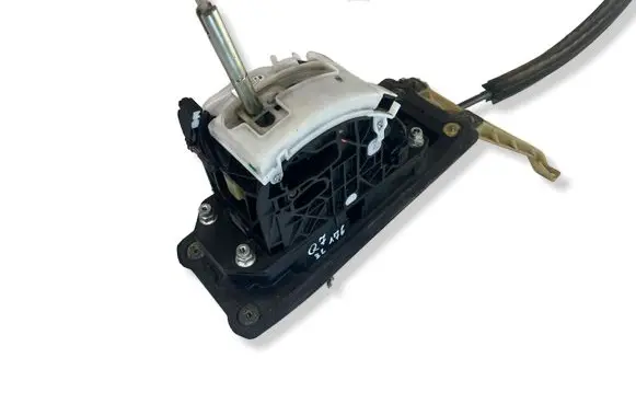 Audi Q7 4L Gear shifter/selector 4L1713041R
