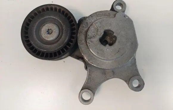 Mercedes-Benz CLA C117 X117 W117 Generator/alternator belt tensioner A2702000370
