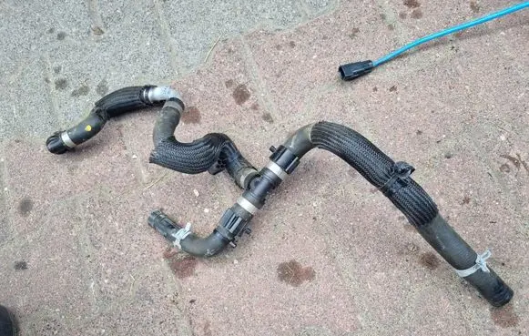 Ford Kuga III Engine coolant pipe/hose XXXXXXXXXX