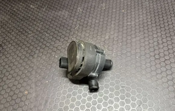 Mercedes-Benz ML W164 Electric auxiliary coolant/water pump A2118350028 130591163