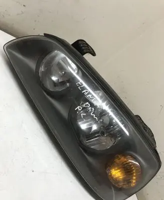 Hyundai Elantra Headlight/headlamp