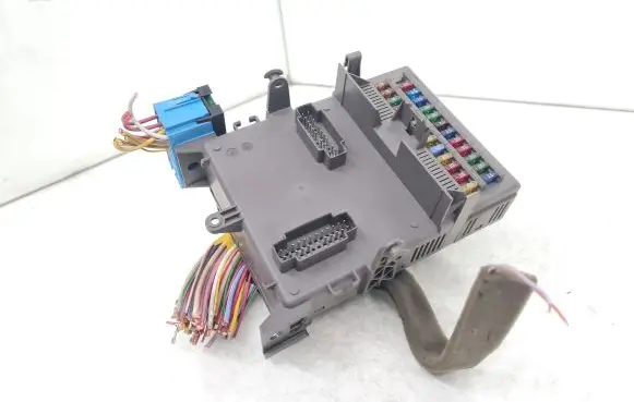 Renault Laguna II Fuse module 518002027 8200013449C 8200004201C