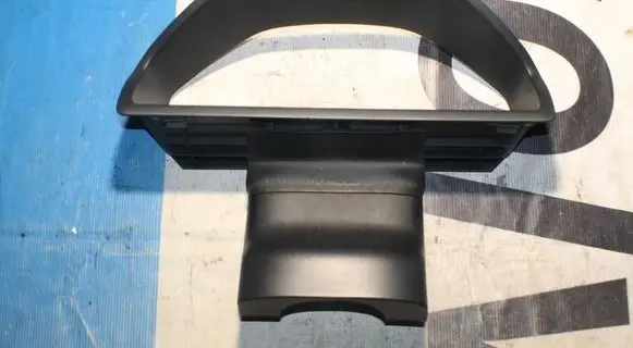 Other sill/pillar trim element