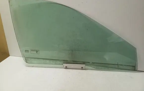 Volvo S40, V40 Front door window glass four-door