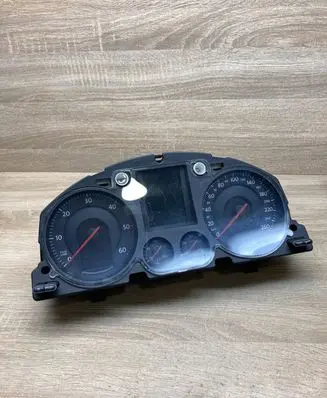 Volkswagen PASSAT B6 Speedometer (instrument cluster) 3C0920871K