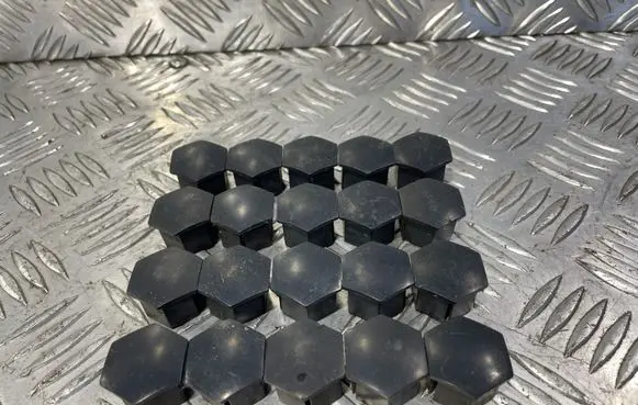 Peugeot 5008 II Wheel nut cap/cover 
