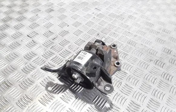 KIA Ceed Engine mount bracket 21830A5000
