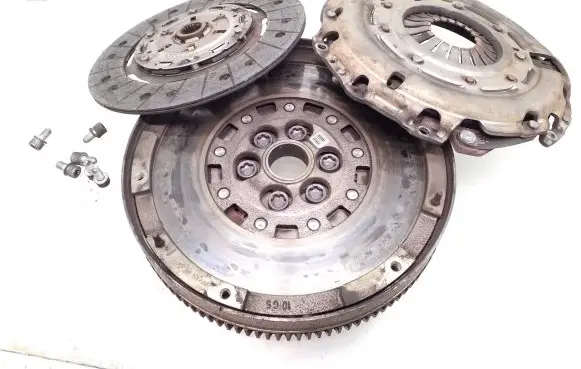 Alfa Romeo Giulietta Clutch set kit C0282642 55235326 55256144