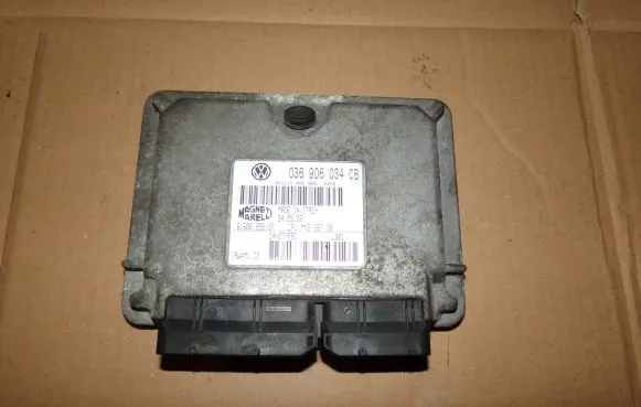 Skoda Fabia Mk1 (6Y) Engine control unit/module 036906034CB