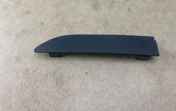 BMW X5 E53 Front tow hook cap/cover 8250414 51118250414