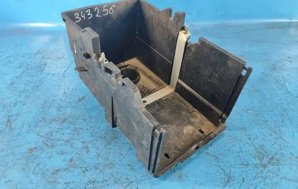 Ford Escape III Battery box tray AM5110723AD