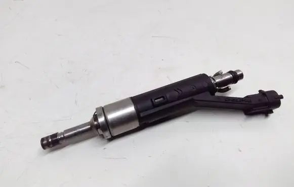 Opel Grandland X Fuel injector 9822715980 51702112882