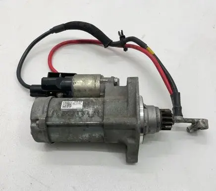 Skoda Yeti (5L) Starter motor 02Z911024