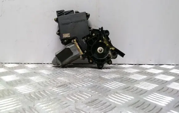 Seat Alhambra (Mk1) Front door window regulator motor 05075500 113760 1H4959811A