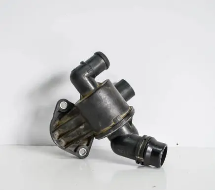 Audi A4 S4 B8 8K Thermostat 03L121111AD