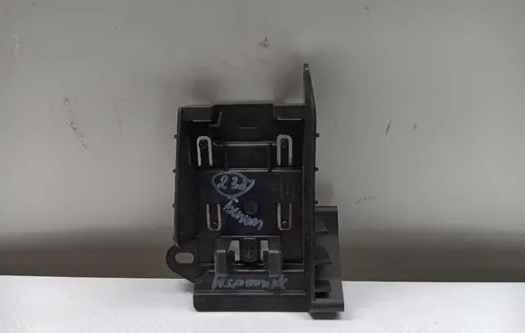 Volkswagen Touran III Bracket in trunk/boot 5TA907455