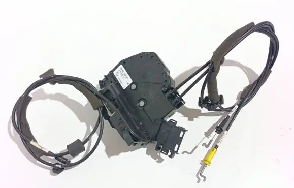 Opel Vivaro Sliding door lock 825023859R 93459205