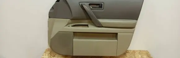 Infiniti FX Front door card panel trim 80922CG000
