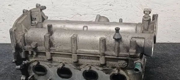 Volkswagen Golf Plus Engine head 03C103358F