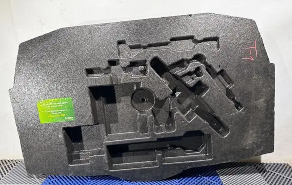 Toyota C-HR I Glove box in trunk 64777F4010