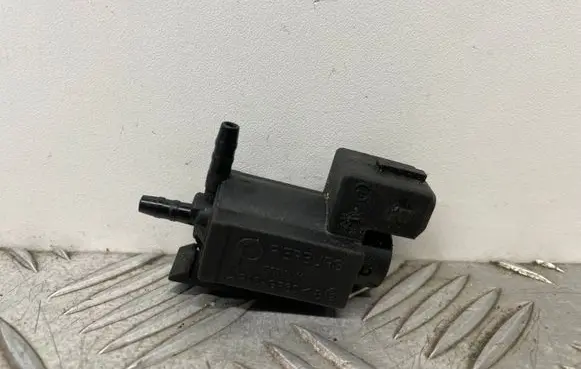 BMW 5 E60 E61 Turbo solenoid valve 7810831