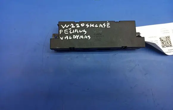 Mercedes-Benz S W220 Climate control unit A2208300085
