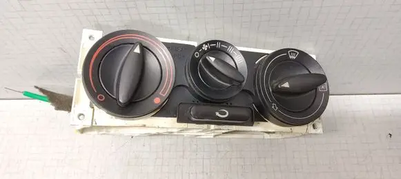 Audi A3 S3 8L Climate control unit 8L0819045A