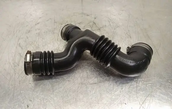 Subaru Impreza I Air intake hose/pipe rurapowietrza