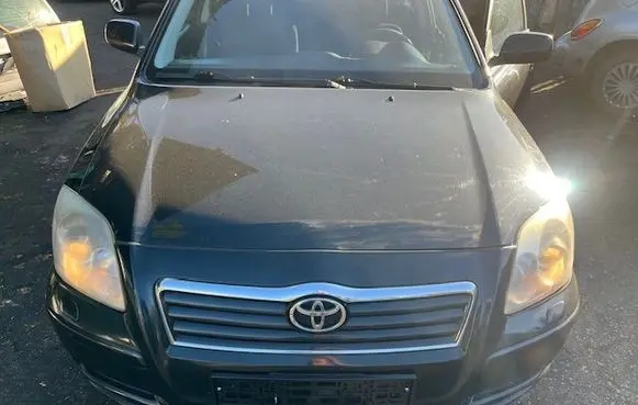 Toyota Avensis Verso Engine bonnet/hood 