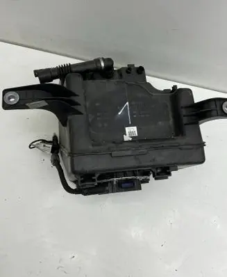 Audi A8 S8 D4 4H AdBlue liquid reservoir 4H0131879B