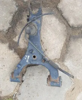 Rear control arm