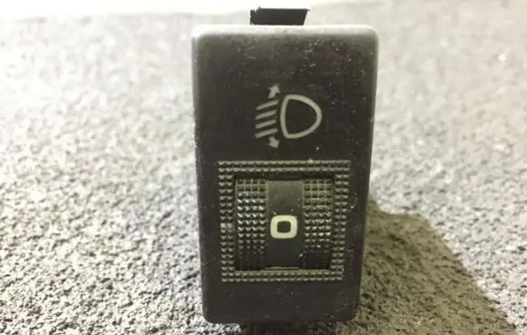 Audi A4 S4 B5 8D Headlight level height control switch 8d0941301