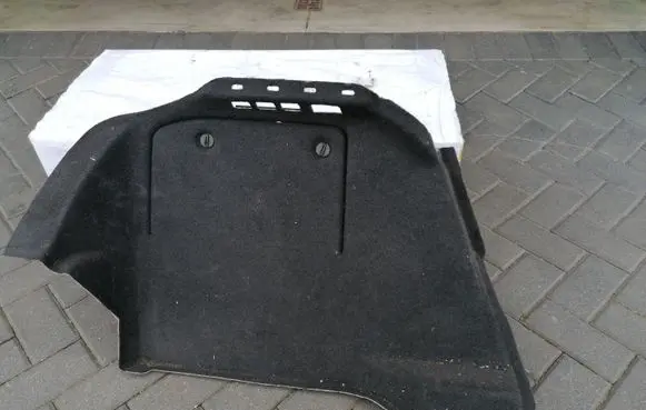 Opel Astra H Trunk/boot side trim panel 332004790