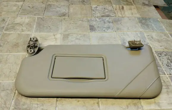 Ford Mondeo MK IV Sun visor