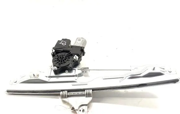 Hyundai Kona I Front door window regulator with motor 82450J9010