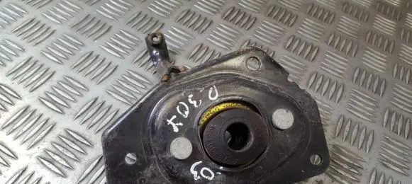Peugeot 307 Engine mount bracket 96230491
