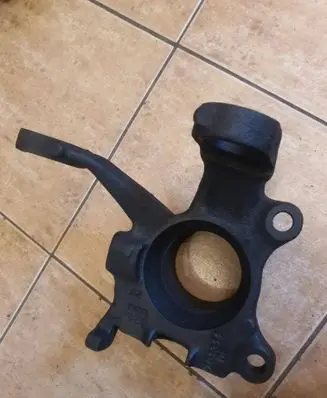 Volkswagen Transporter - Caravelle T4 Front wheel hub spindle knuckle 701311
