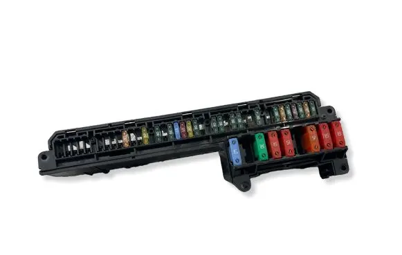 BMW 5 E60 E61 Fuse module 6957330