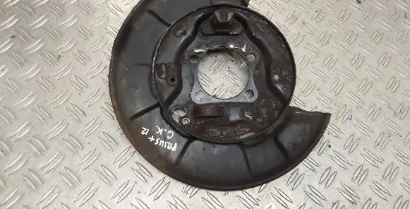 Toyota Prius+ (ZVW40) Rear brake disc plate dust cover 