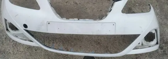Seat Leon (1P) Front bumper BALTAS